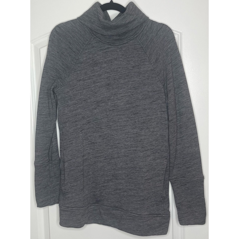 Lululemon Turtleneck Sweatshirt Size 6